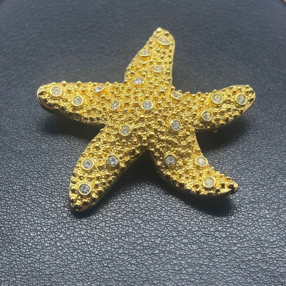 Vintage Starfish Brooch Gold Tone Clear Rhinestone Textured Nautical Coastal Pin